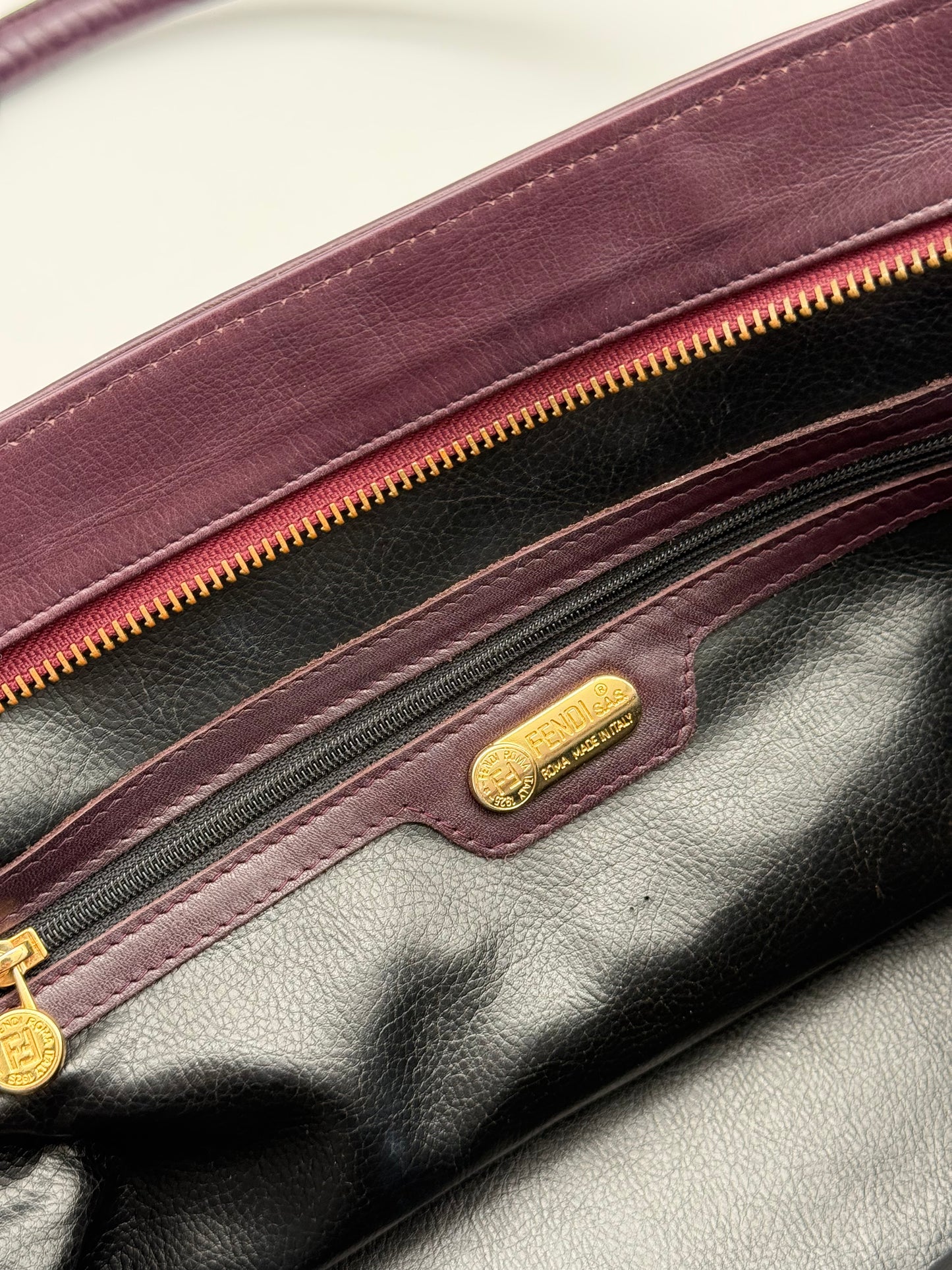 Fendi Shoulder Bag in Dark Burgundy Leather
