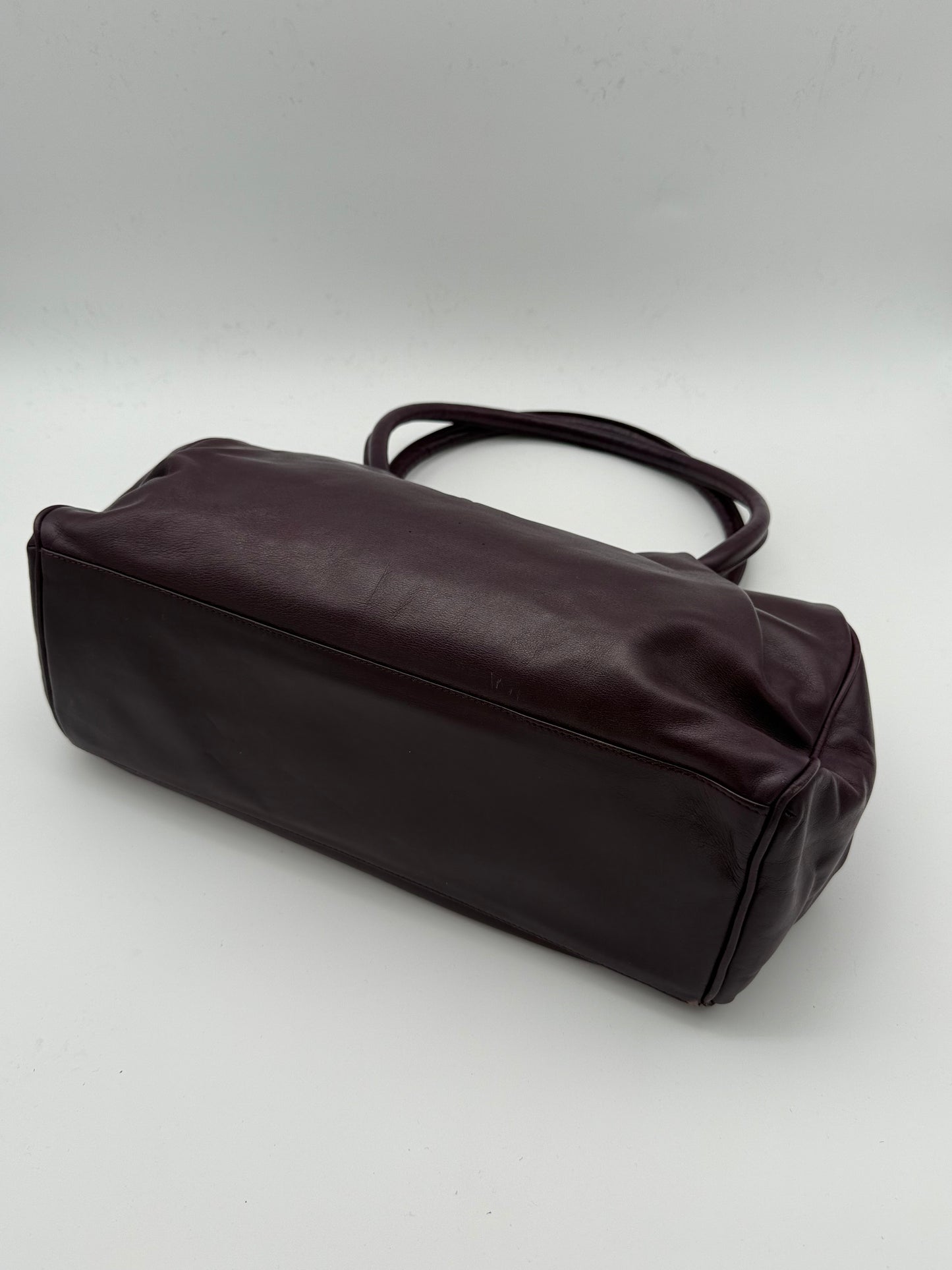 Fendi Shoulder Bag in Dark Burgundy Leather